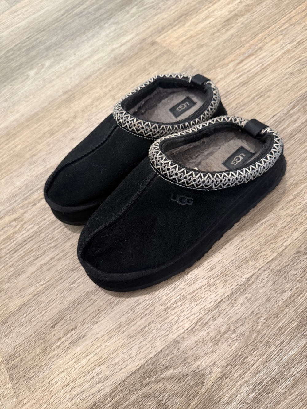 UGG Women’s Black Slip-On Cozy Clogs with Contrast Trim